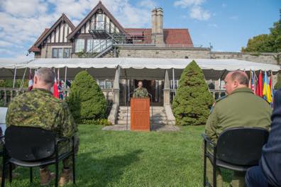 Cérémonie du 75e anniversaire au Collège des Forces canadiennes - Image 007