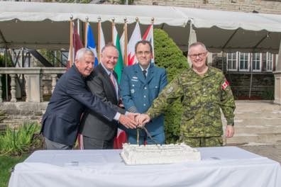 Cérémonie du 75e anniversaire au Collège des Forces canadiennes - Image 025